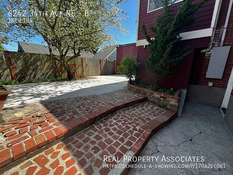 6242 34th Ave NE #B — Photo 12