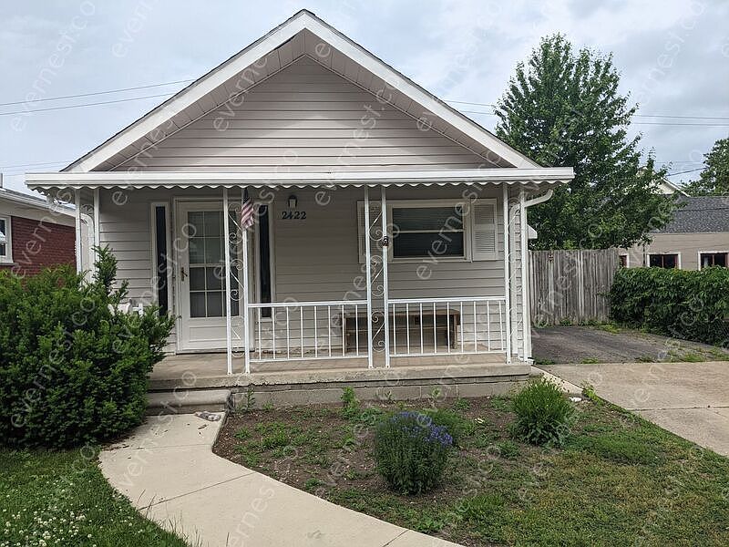 1st image of 2422 12th St