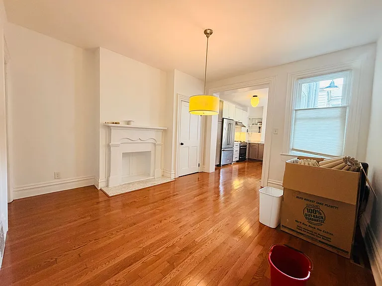 2525 Jane St — Photo 5
