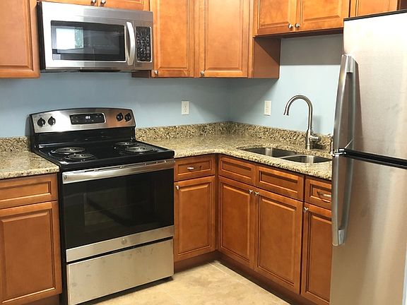 2nd image of 10434 Flowers Ave