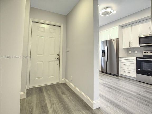 2nd image of 5084 Rose Hill Dr