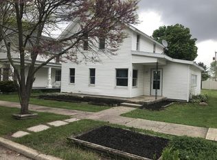 406 N Broadway St, Mentone, IN 46539