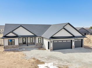 675 Sunset Rdg, Green Bay, WI 54313