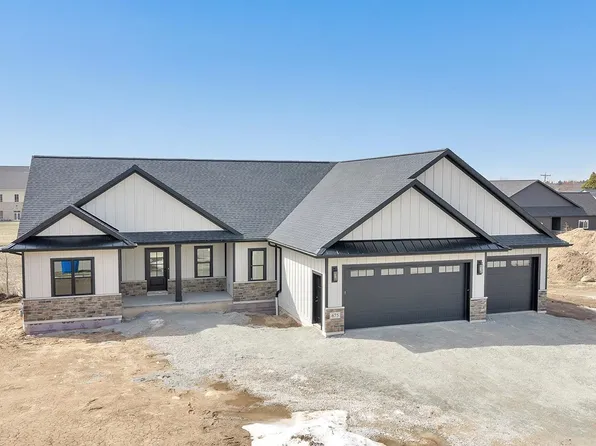 675 Sunset Rdg, Green Bay, WI 54313