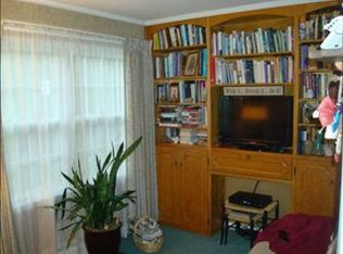 202 Beauvoir Cir, Anderson, IN 46011