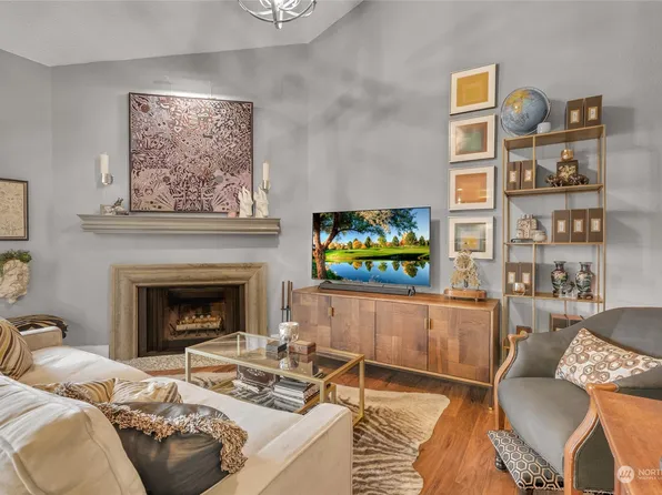 9024 25th Avenue SW #301-G, Seattle, WA 98106