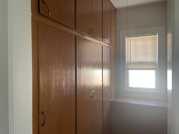 5th image of 3542 E Armour Ave