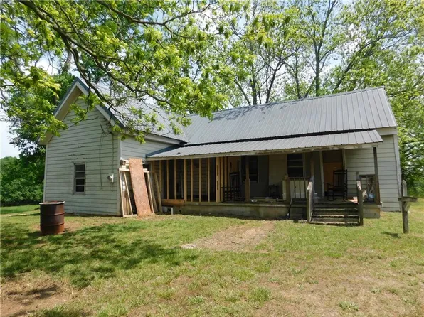 143 Howington Rd, Jefferson, GA 30549