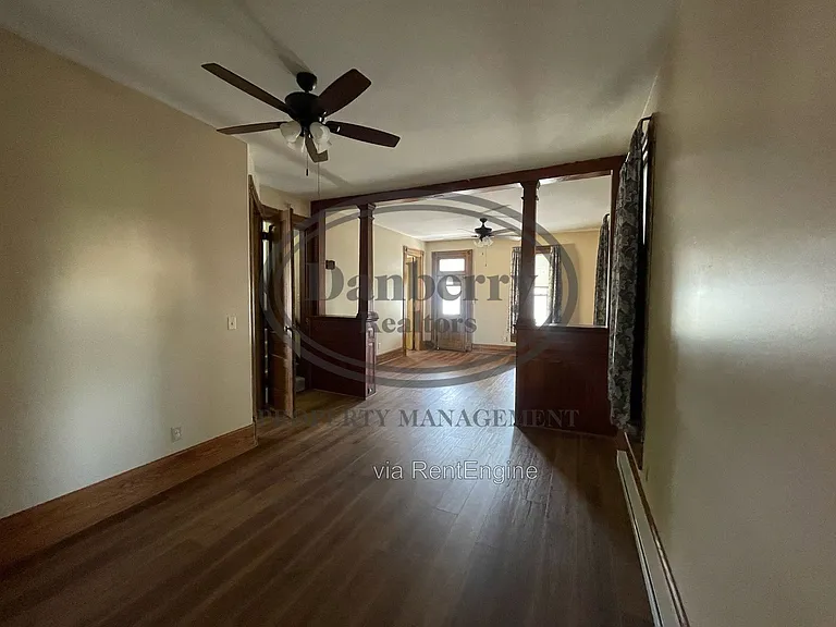 109 S Main St — Photo 11