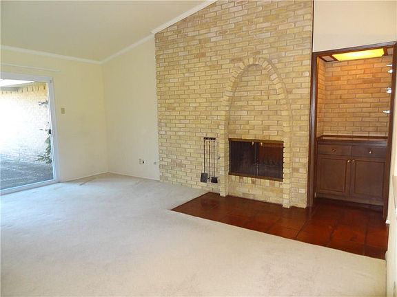 4th image of 3808 Antigua Dr