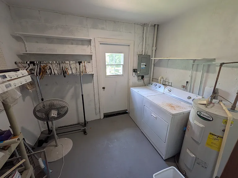 10981 Village Green Ave — Photo 40