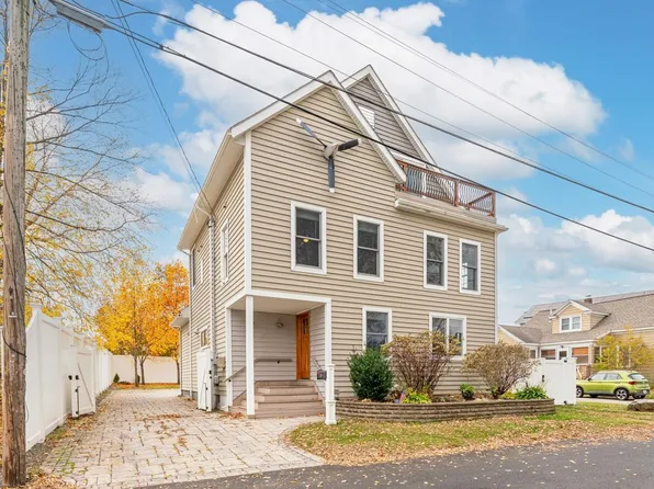 6 Lake Avenue, Nashua, NH 03060