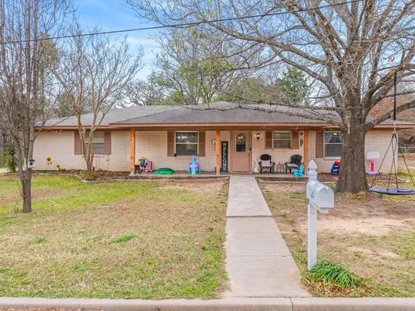 700 Amy St, Canton, TX 75103