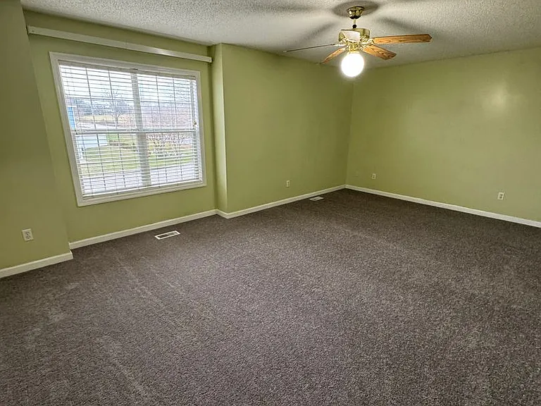 120 Palm Dr — Photo 12
