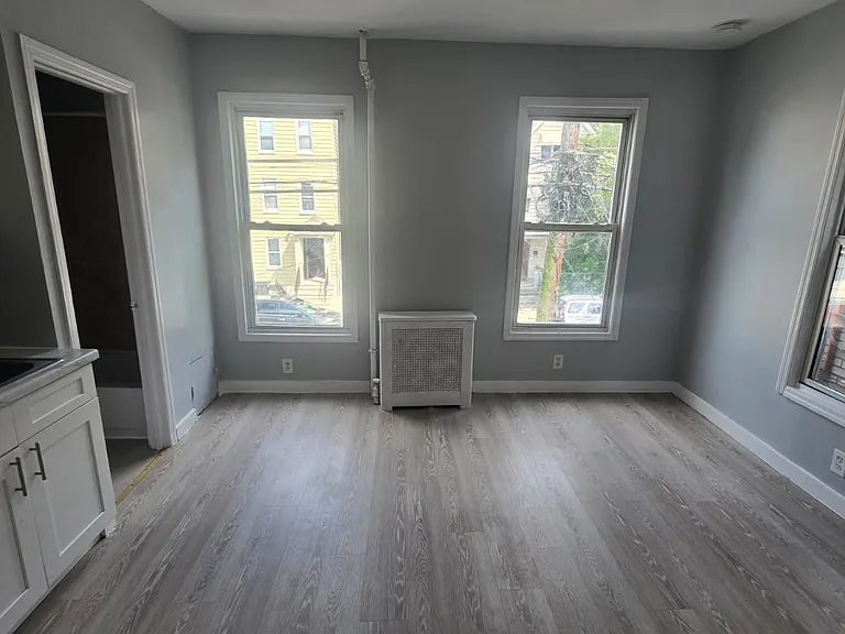 198 Parker St #2A — Photo 4