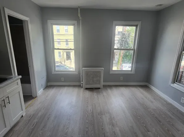 198 Parker St, Newark, NJ