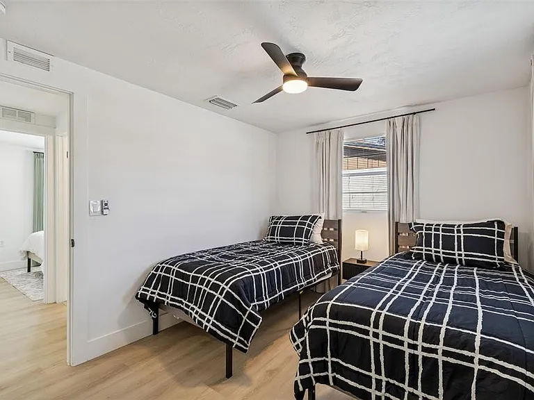 13264 120th Ln N — Photo 31