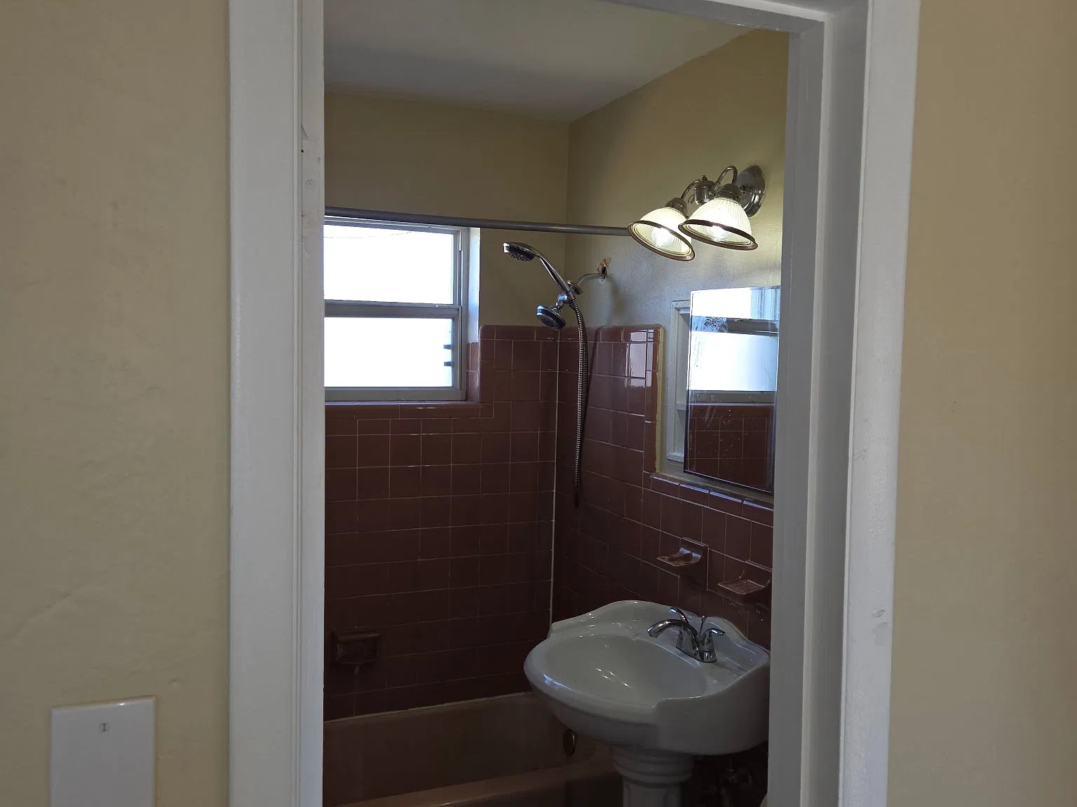 3 bed, 940 sqft, $1,400 — Photo 4