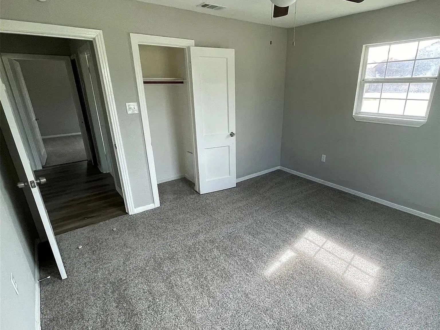 3 bed, 2.0 bath, 1325 sqft, $1,650 — Photo 3