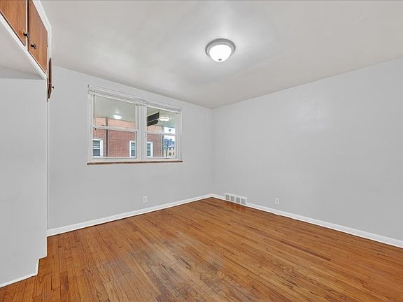 2nd image of 810 Whitmore Dr APT 108