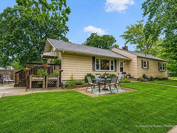 2nd image of 1051 Cottage Pl