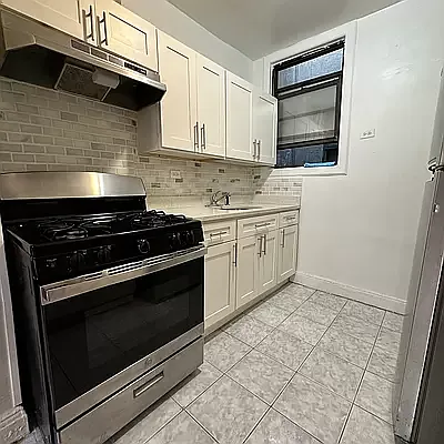 Rented by SERHANT. | media 13