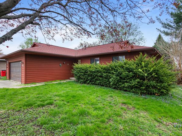 614 Compton Ave, Champaign, IL 61822