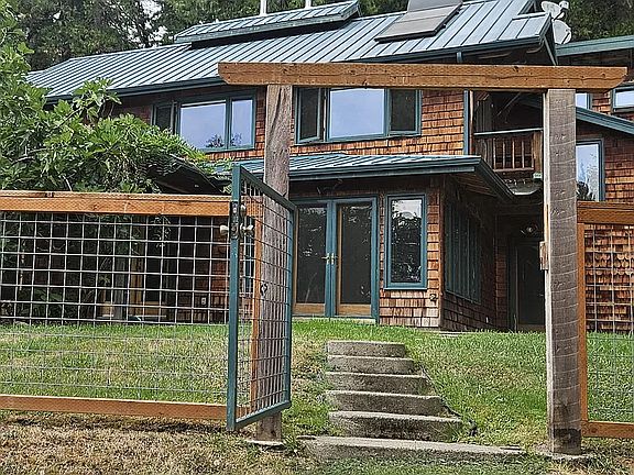 4th image of 35710 Ross Ln #C
