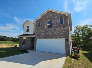 5699 Southwood Ave, Springdale, AR 72764