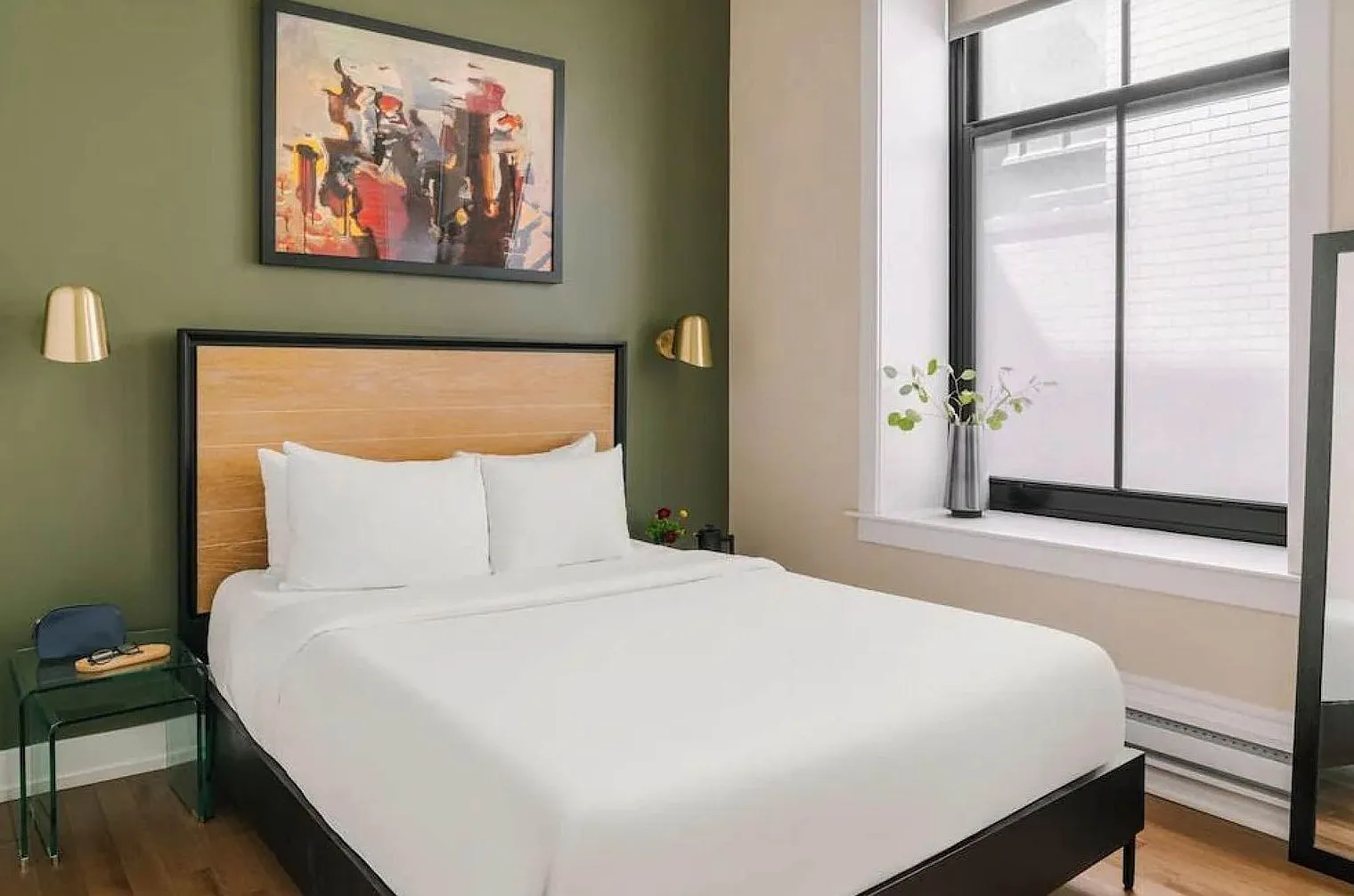 1 bed, 1.0 bath, 290 sqft, $6,481 — Photo 1