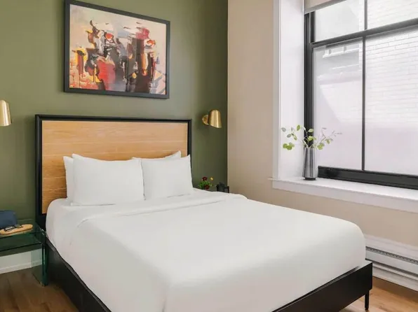 17 S Wabash Ave, Chicago, IL