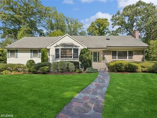 19 Myrtledale Road, Scarsdale, NY 10583