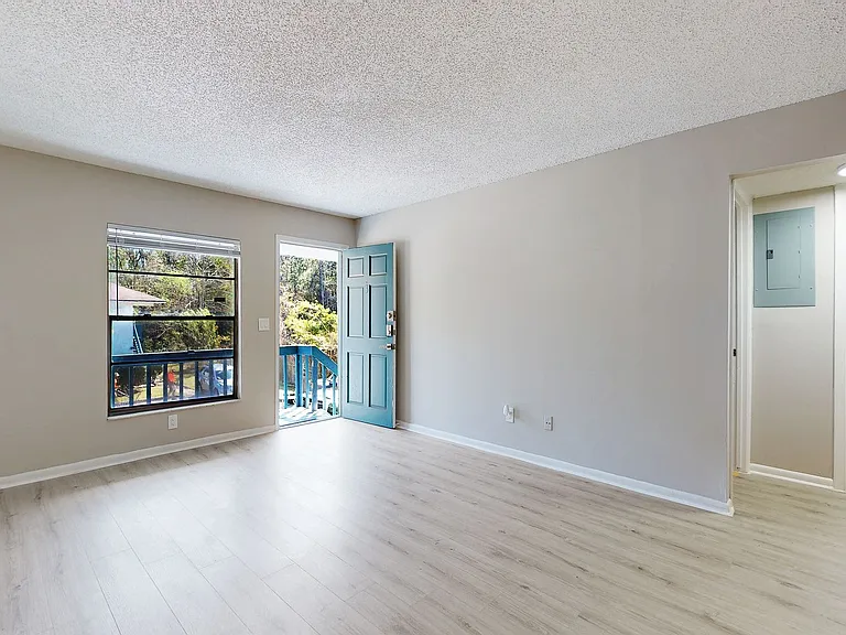 2111 Firestone Rd #3 — Photo 5