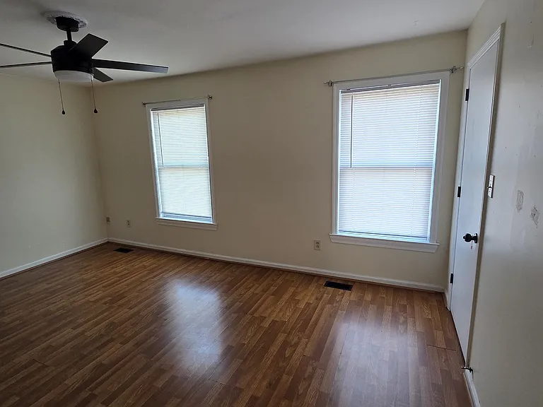 110 Council Cir — Photo 3