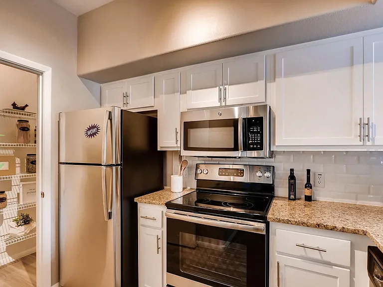 Verano Townhomes — Photo 4