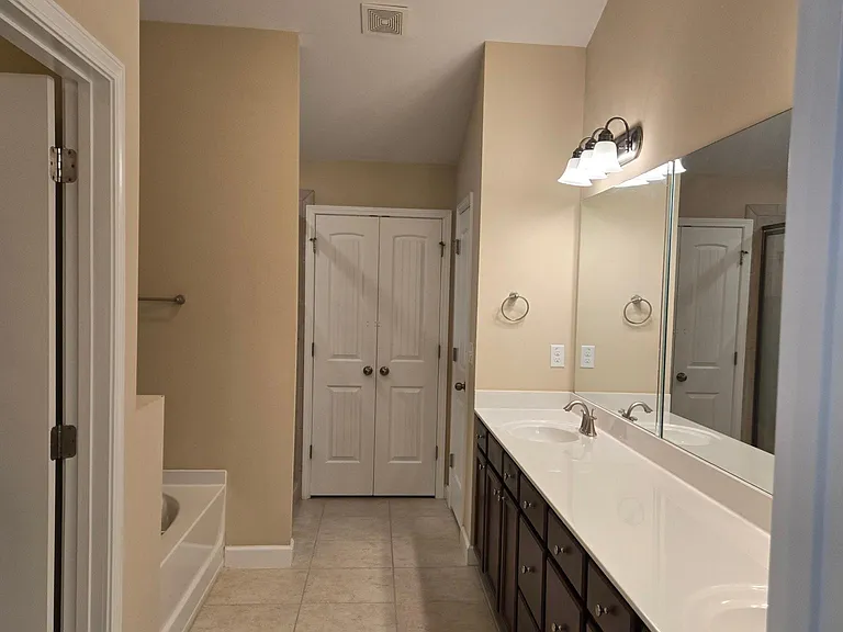 5550 Shiloh Woods Dr — Photo 16