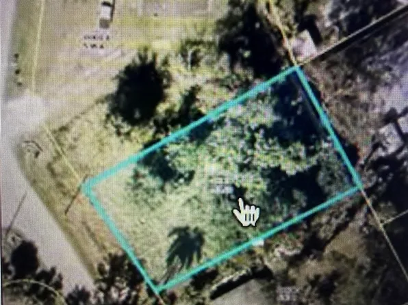 305 Bellair Rd, Fort Myers, FL 33905