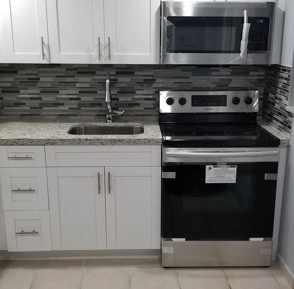 2 bed, 1200 sqft, $2,200 — Photo 1