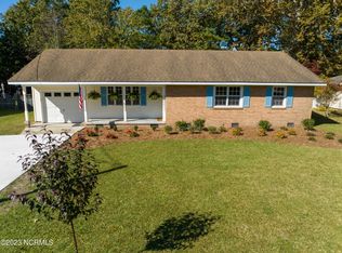 1719 Edgewood Dr, Elizabeth City, NC 27909
