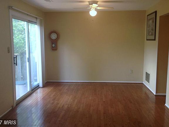 2nd image of 5505 Hollins Ln