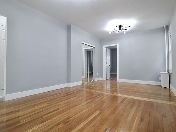 5th image of 7320 67th Dr Floor 1