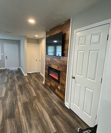 3rd image of 3471 Southgate Trl SE