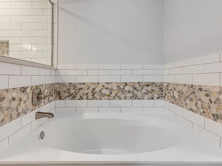 10008 Calle De Palencia — Photo 42