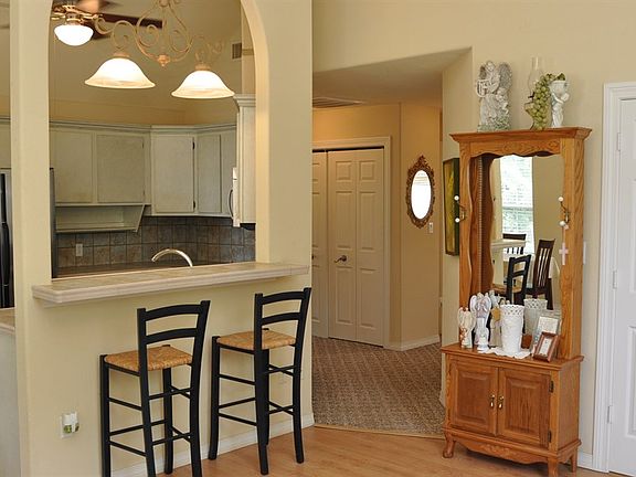 4th image of 24341 Lockwood Dr
