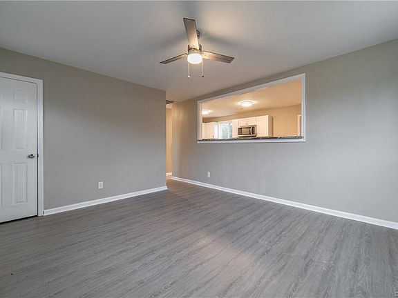 5th image of 2304 Beck Dr