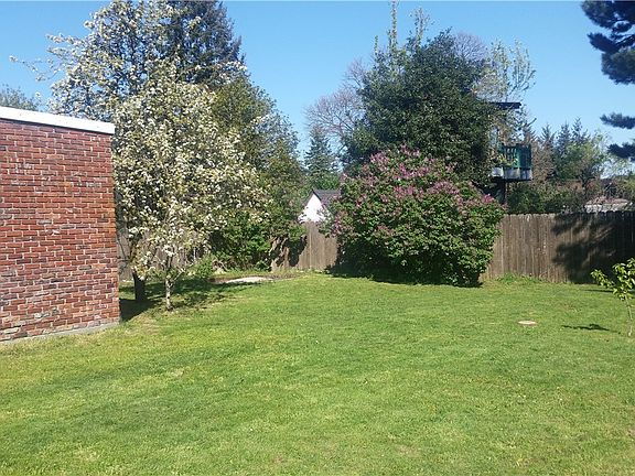 3rd image of 12730 26th Ave NE