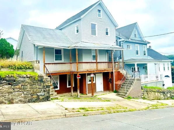 21 Clay St, Tamaqua, PA 18252