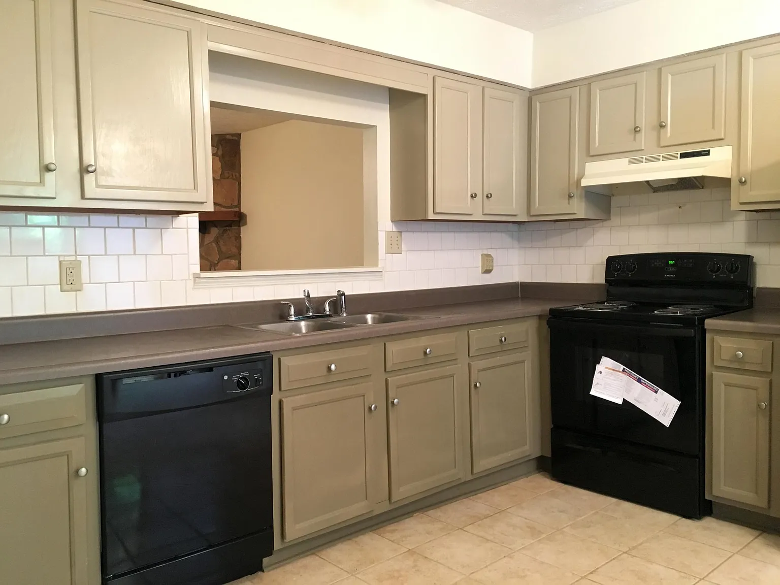 3 bed, 1296 sqft, $1,495 — Photo 3