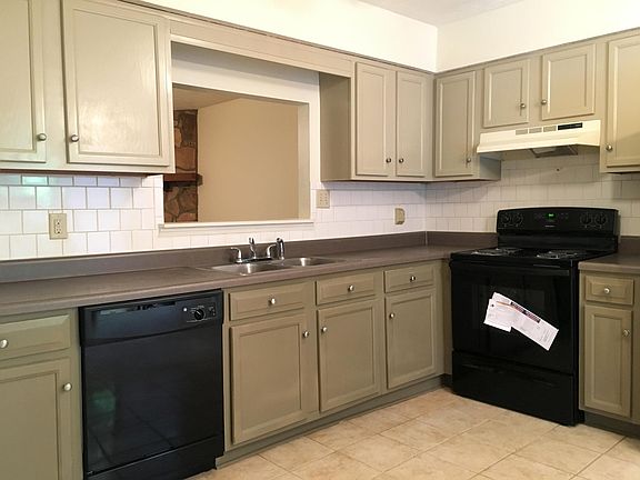 3rd image of 945 Ohara Dr