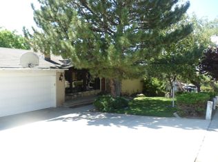 11940 S Pineridge Rd, Sandy, UT 84094